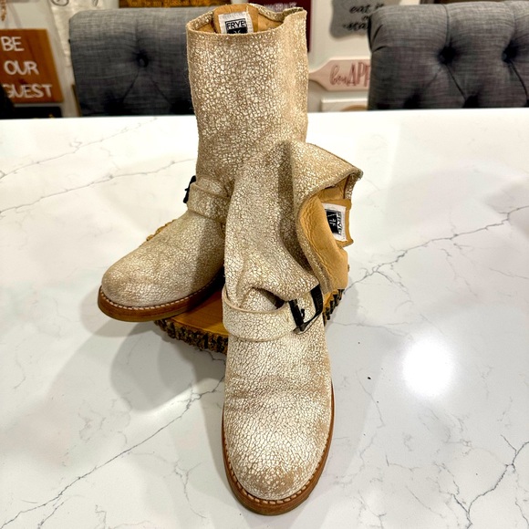 Vintage Frye Veronica Shortie White Crackle Slouch Boot - Picture 5 of 16